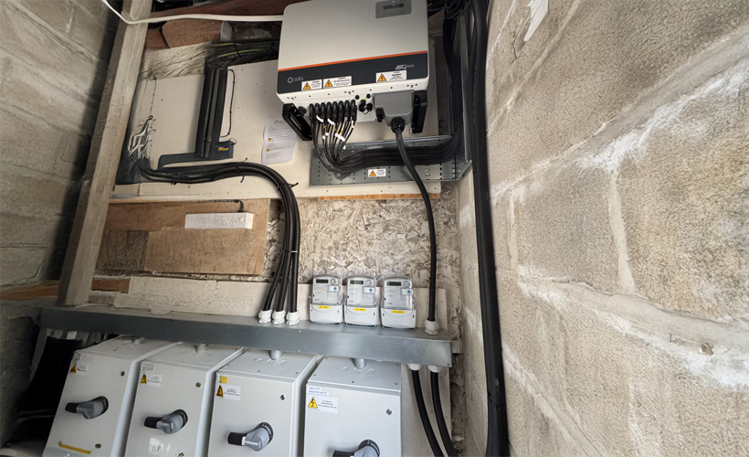 solar and battery inverter 