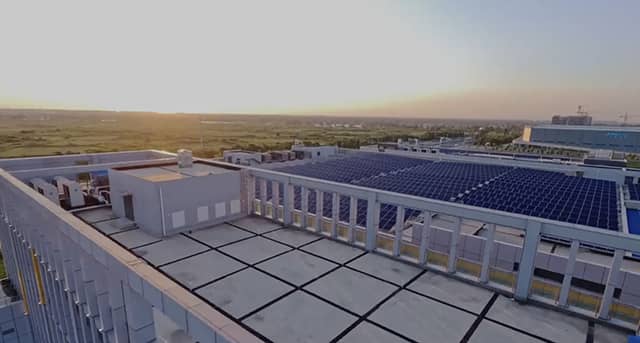 solar farm - complete energy storage